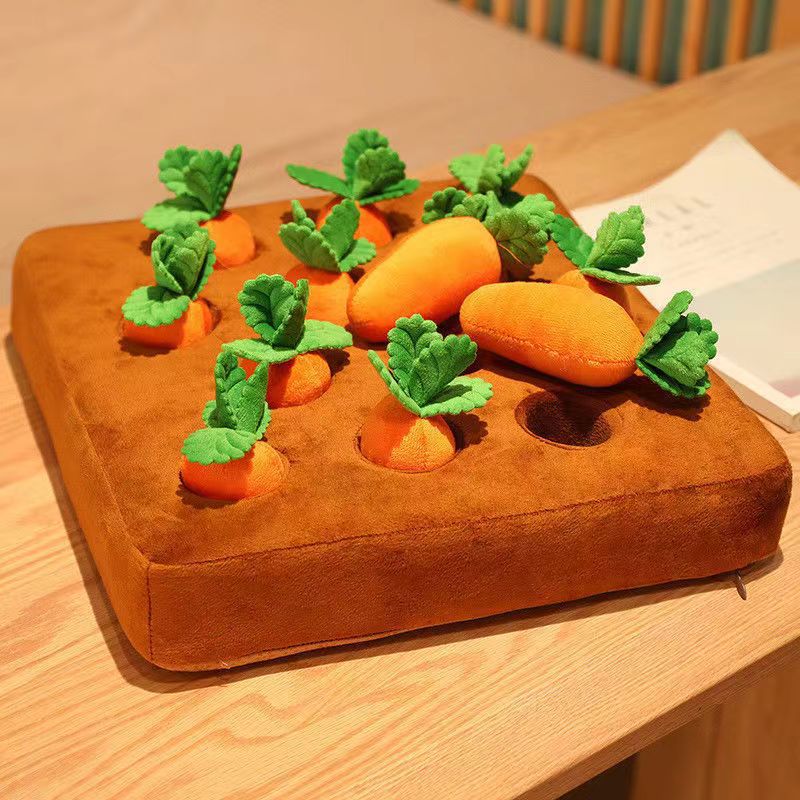 Carrot Plush Dog & Cat Chew Toy